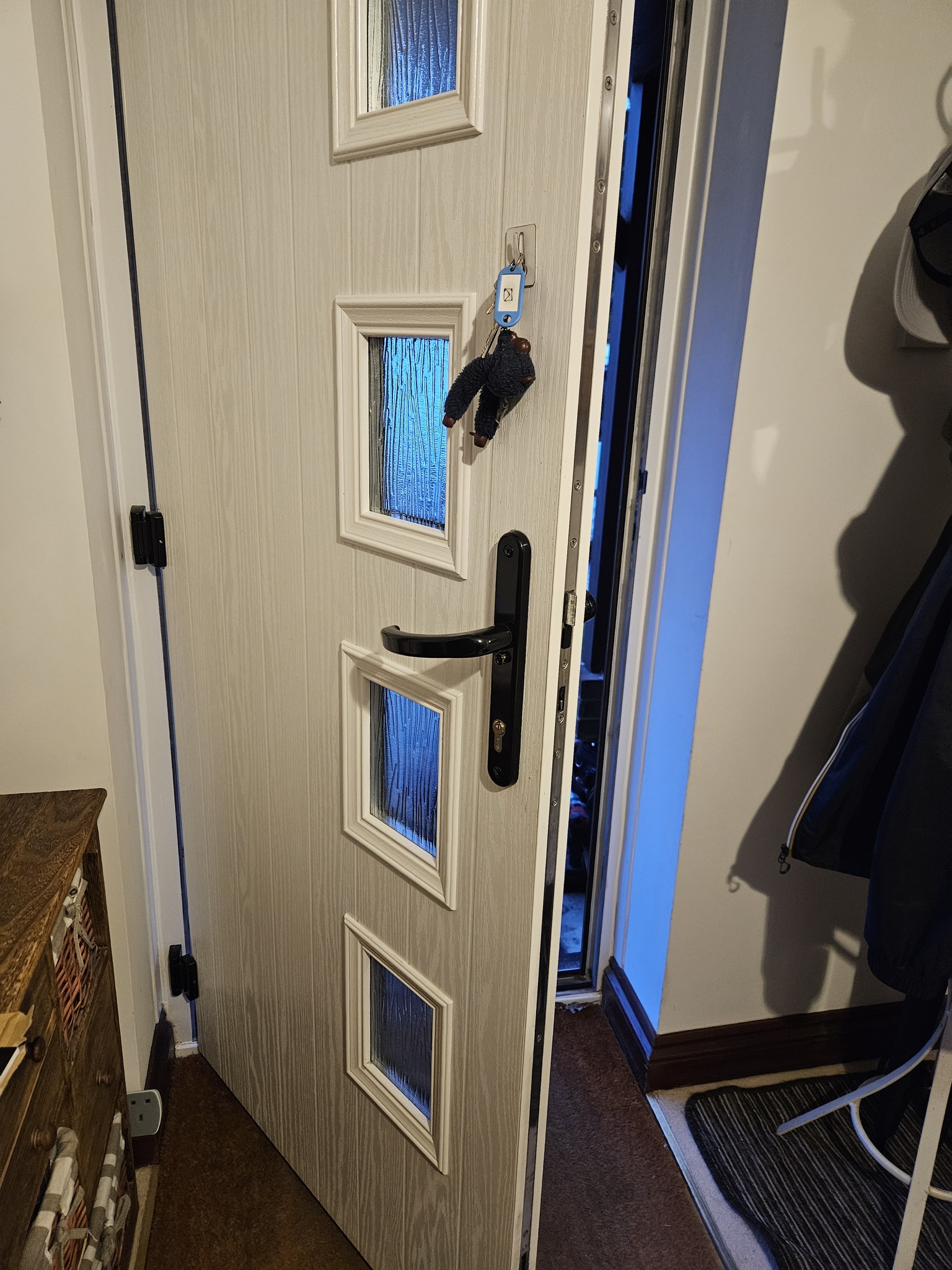 Locksmith changing locks after house move